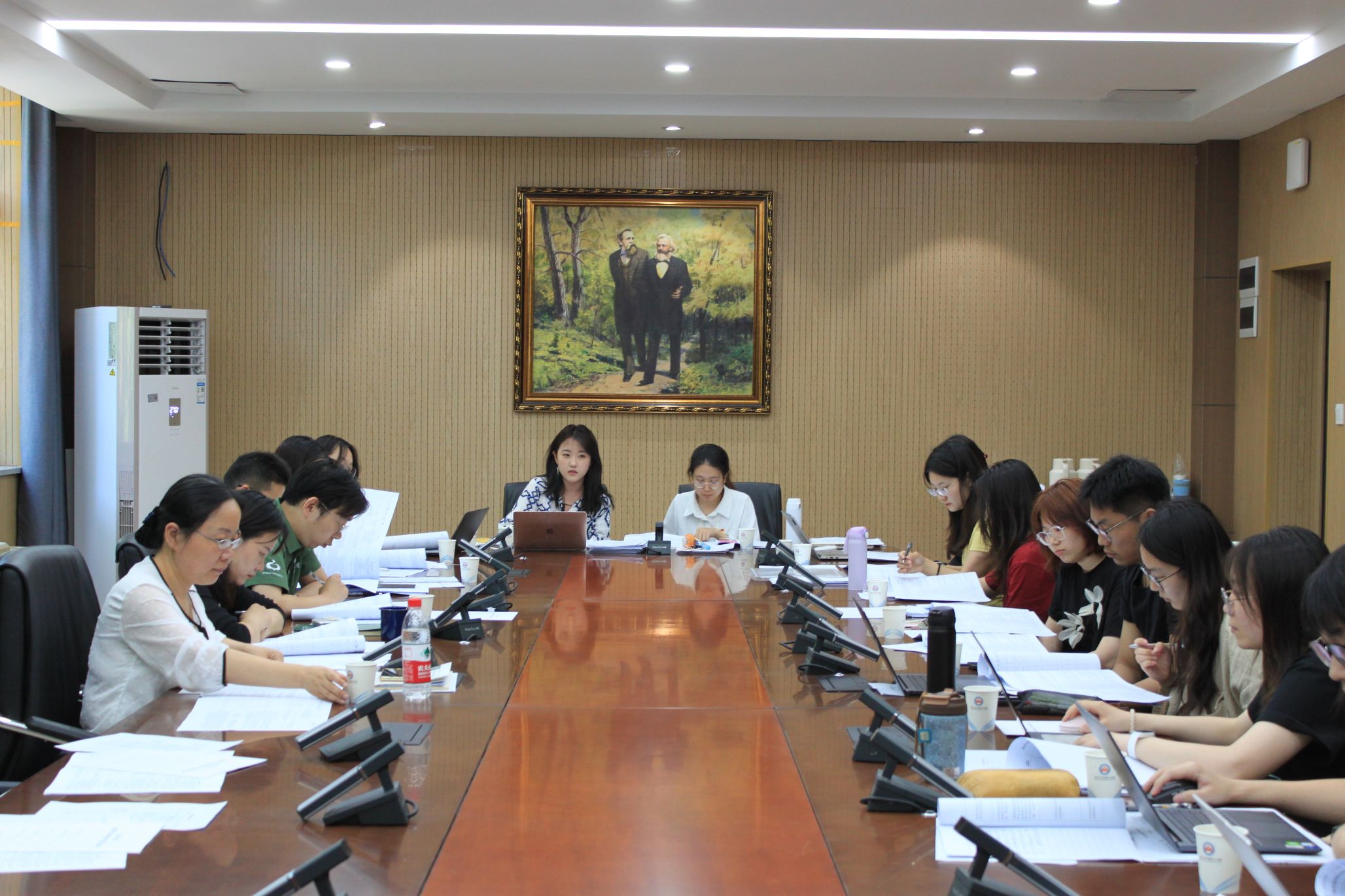 365上市公司官网2025年第一批发展党员预审会暨学院第三期党建工作坊顺利召开
