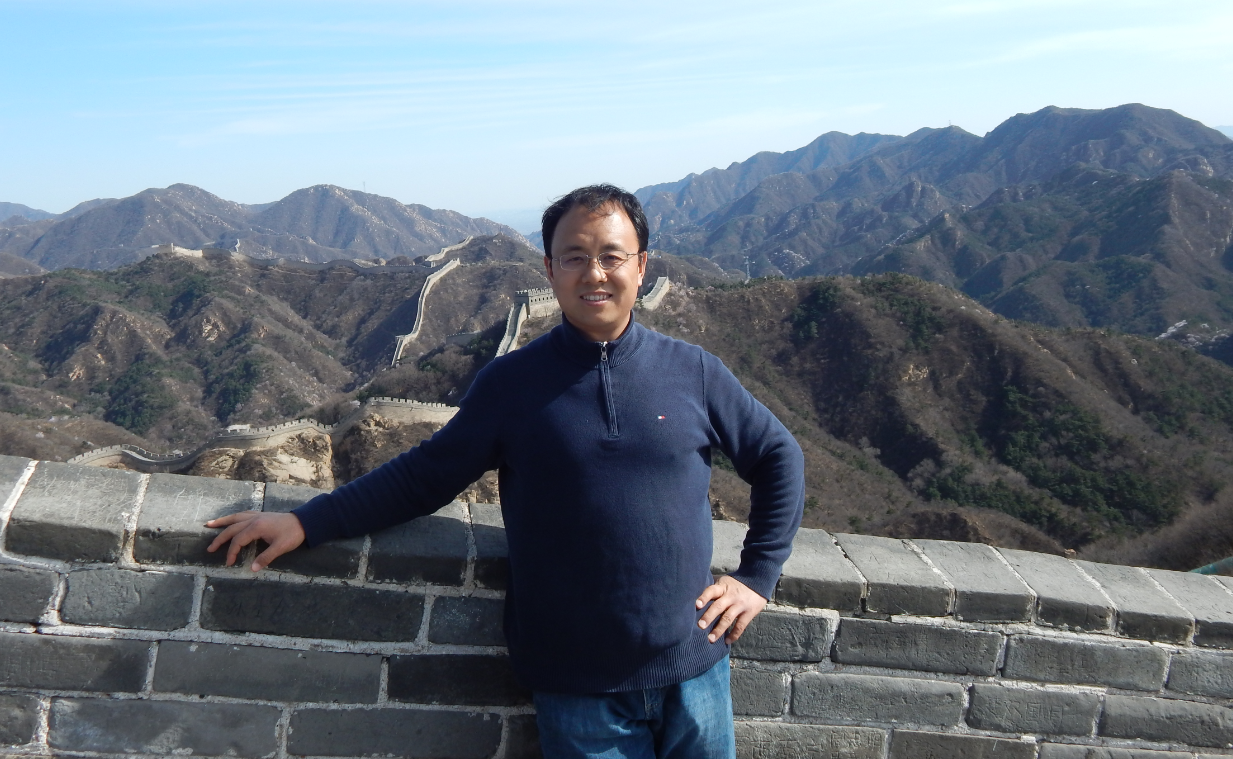 1490407041191359.png 2017 陈伟照片.png